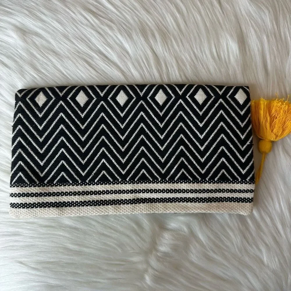 Tribe Alive X Canary Foldable Clutch - Picture 11 of 11